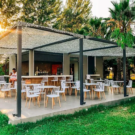 Villagio Apartment *